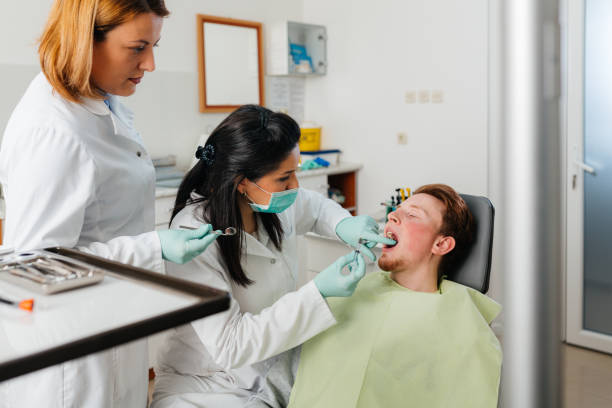 Best Emergency Cosmetic Dentistry (e.g., broken veneers) in Storm Lake, IA